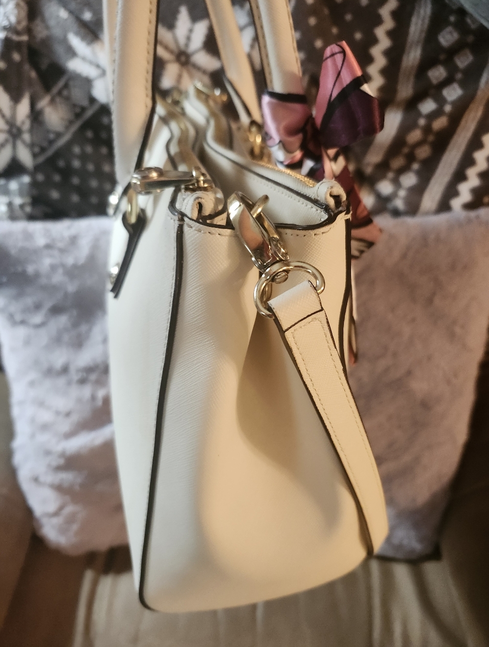 Henri Bendel Off White Saffiano Leather Structured Dual Handle Tote W Strap, EUC - Picture 8 of 16